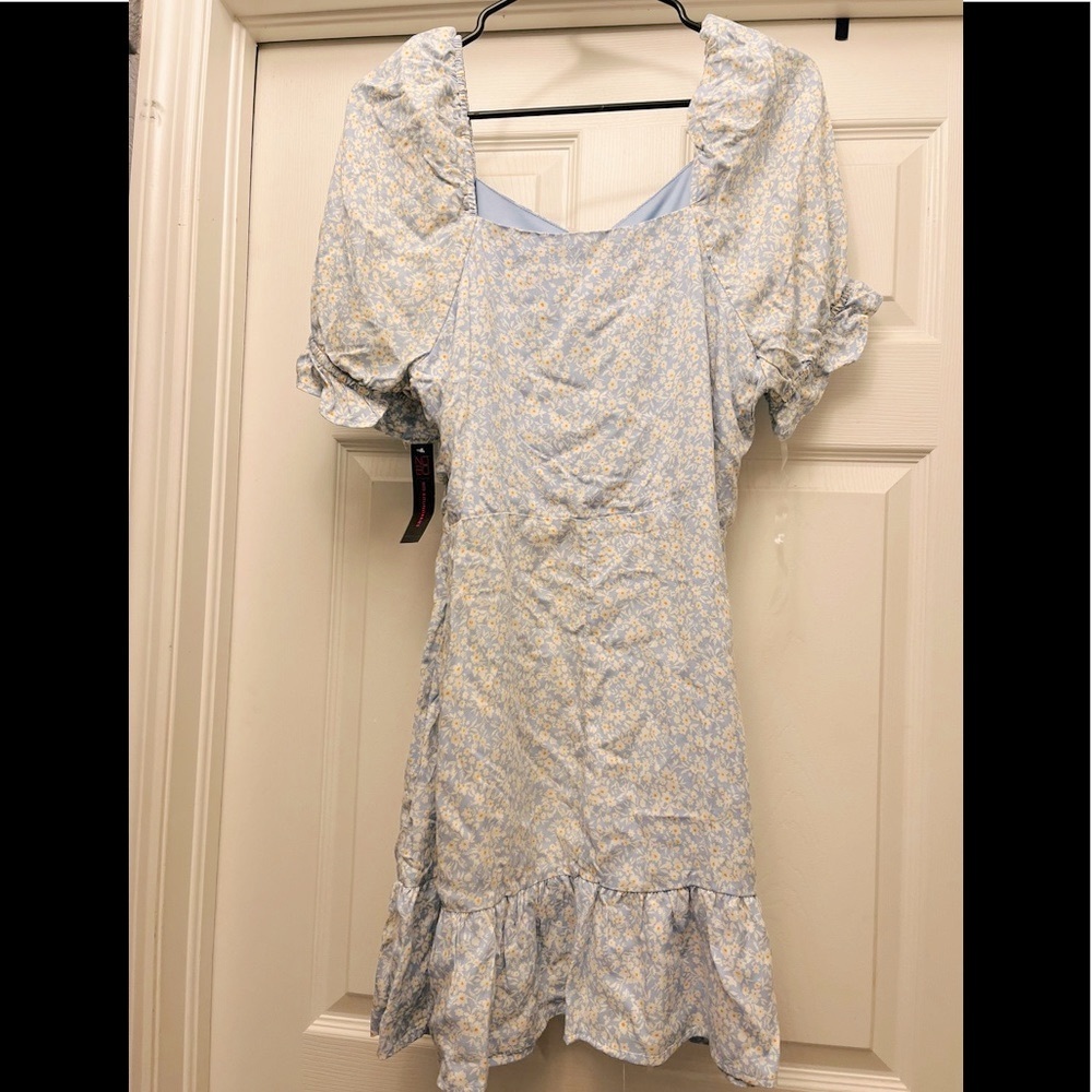 Cute Dress!